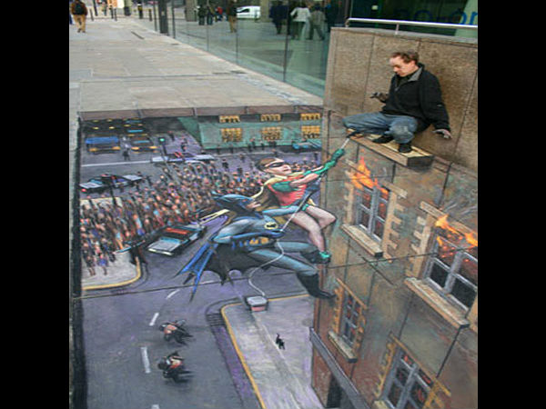 ನೈಜತೆಯನ್ನು ಕಾಪಾಡಿಕೊಂಡ ತ್ರಿಡಿ ರಸ್ತೆ ಕಲೆಗಾರಿಕೆ 