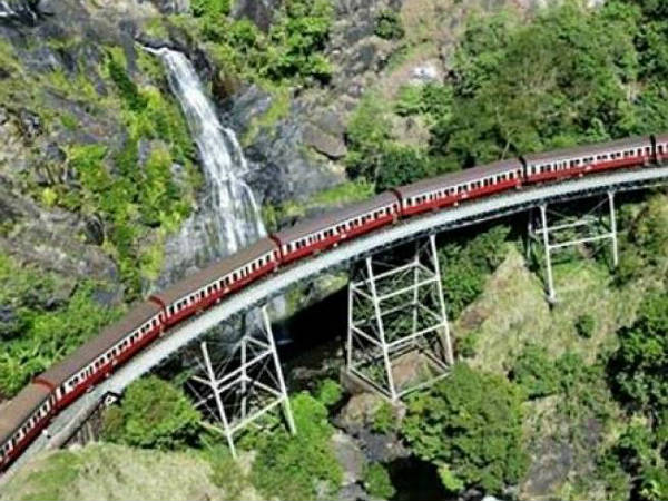 ನೋಡಲು ಸುಂದರ ಅಷ್ಟೇ ಅಪಾಯಕಾರಿ ರೈಲು ಮಾರ್ಗಗಳು