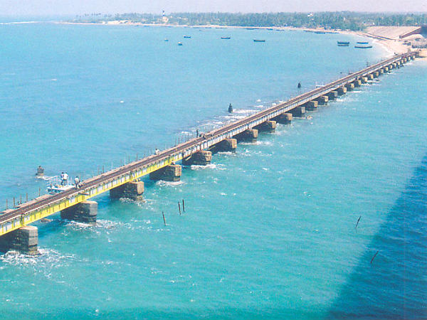 1. ಪಂಬನ್ ಸೇತುವೆ 