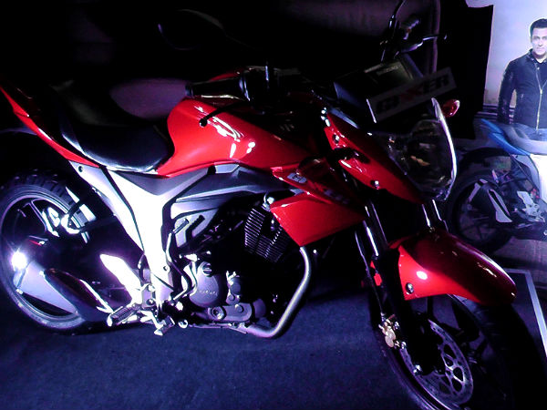 ದೇಶದ ಮೊದಲ ಸ್ಟ್ರೀಟ್ ಸ್ಪೋರ್ಟ್ಸ್ ಬೈಕ್ ಜಿಕ್ಸರ್ ಬೆಂಗಳೂರಿಗೆ ಎಂಟ್ರಿ 