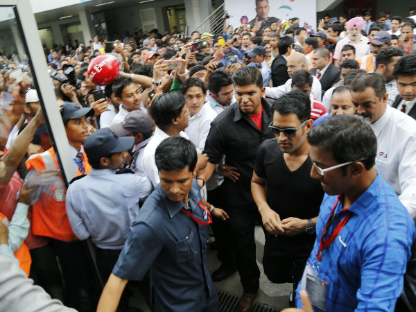 ಧೋನಿ ಸಾನಿಧ್ಯದಲ್ಲಿ ಬೈಕ್ ಫೆಸ್ಟಿವಲ್ ಆಫ್ ಇಂಡಿಯಾಗೆ ರೋಚಕ ತೆರೆ 