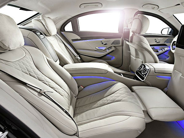 10 ಕೋಟಿ ಬೆಲೆಬಾಳುವ ಬೆಂಝ್ 'ಬಾಂಬ್ ಪ್ರೂಫ್' ಕಾರು ಖರೀದಿಸಿದ ಶಾರೂಕ್ 