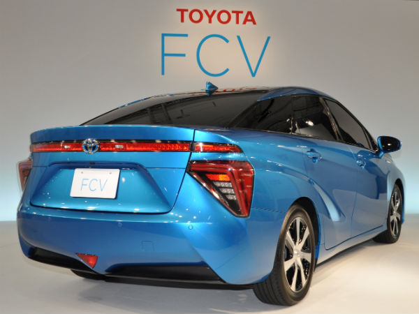 toyota mirai fcv