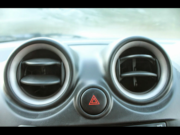 ಎಸಿ ವೆಂಟ್ಸ್ 