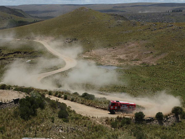 ಡಕಾರ್ ರಾಲಿಗೆ ಮತ್ತೋರ್ವ ಬಲಿ; ಮಿಂಚಿದ ಸಂತೋಷ್ 