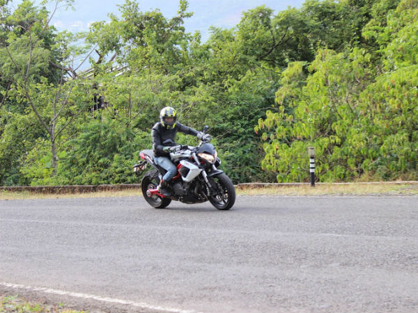 ಬೆನೆಲ್ಲಿ ಬಗ್ಗೆ ಒಂದಿಷ್ಟು...