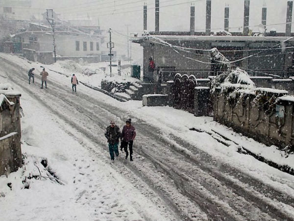 ಕೊರೆಯುವ ಚಳಿಗೆ ಉತ್ತರ ಭಾರತ ಗಡಗಡ