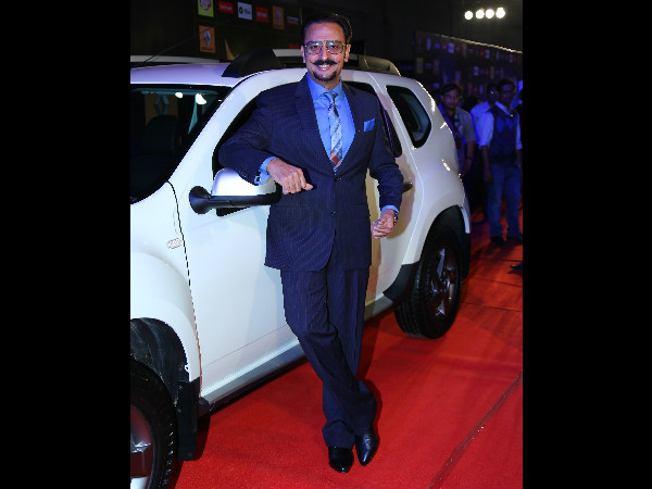 ಸ್ಟಾರ್ ಗಿಲ್ಡ್ ಅವಾರ್ಡ್ಸ್‌ನಲ್ಲಿ ರೆನೊ ಲೊಡ್ಜಿ ಚಮಕ್