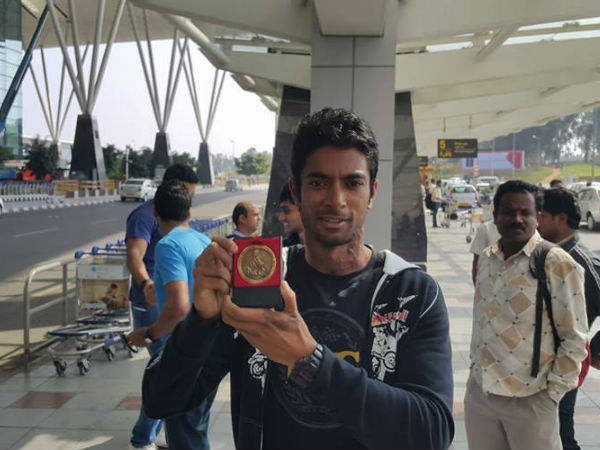 ಡಕಾರ್ ಸ್ಟಾರ್ ಸಿಎಸ್ ಸಂತೋಷ್‌ಗೆ ಹುಟ್ಟೂರಲ್ಲಿ ಭರ್ಜರಿ ಸ್ವಾಗತ