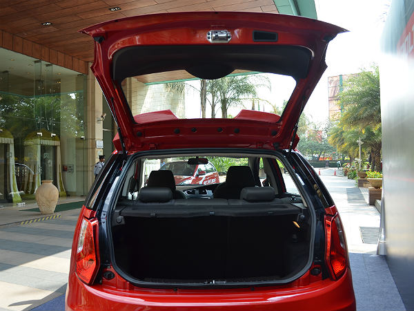 ಬೆಂಗಳೂರಿನಲ್ಲಿ ಟಾಟಾ ಬೋಲ್ಟ್ ಬಿಡುಗಡೆ 