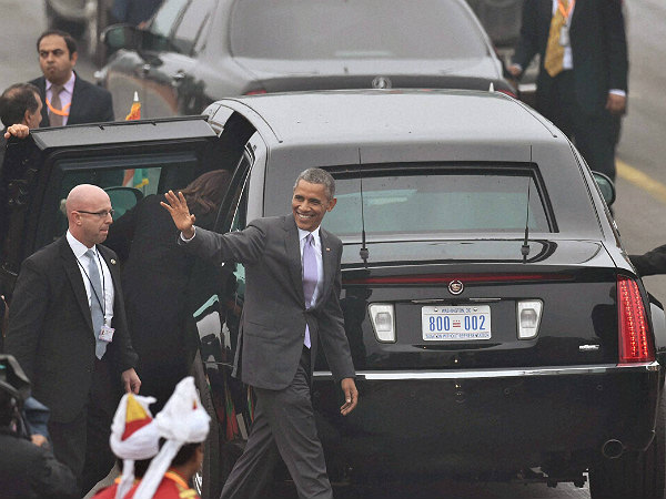 ಭಾರತದ ಶಕ್ತಿ ಪ್ರದರ್ಶನದಿಂದ ಬೆರಗಾದ ಒಬಾಮಾ ದಂಪತಿ!