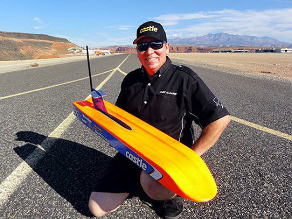 ಗಿನ್ನೆಸ್ ಪುಟ ಸೇರಿದ ರೇಡಿಯೋ ನಿಯಂತ್ರಿತ 'ಬುಲೆಟ್' ಕಾರು 