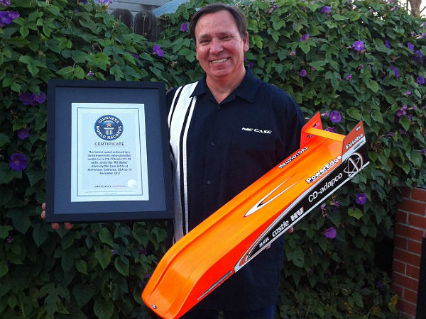 ಗಿನ್ನೆಸ್ ಪುಟ ಸೇರಿದ ರೇಡಿಯೋ ನಿಯಂತ್ರಿತ 'ಬುಲೆಟ್' ಕಾರು 