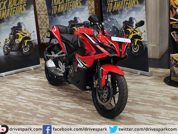bajaj pulsar rs