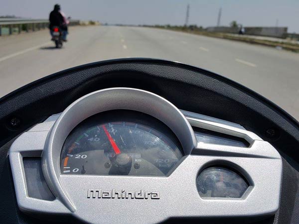 ಇನ್ಸ್ಟ್ರುಮೆಂಟ್ ಕ್ಲಸ್ಟರ್ 