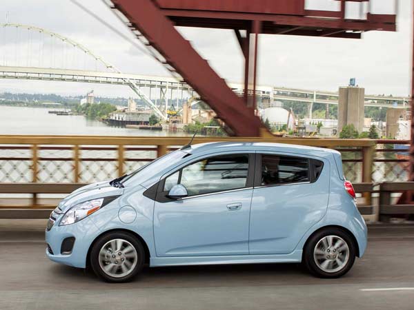 09. ಷೆವರ್ಲೆ ಎಲೆಕ್ಟ್ರಿಕ್ ಸ್ಪಾರ್ಕ್ 