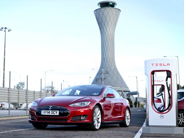 01. ಟೆಸ್ಲಾ, ಬಿಎಂಡಬ್ಲ್ಯು