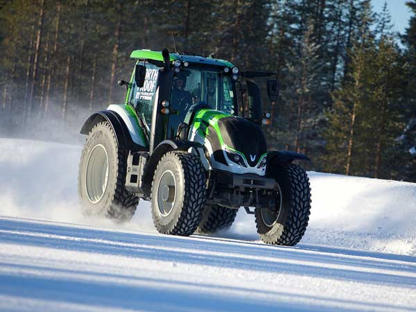 ವೇಗದ ಪ್ರಪಂಚದಲ್ಲೊಂದು ವೇಗದೂತ ಟ್ರ್ಯಾಕ್ಟರ್