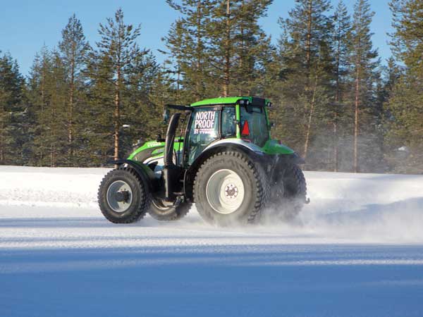 ವೇಗದ ಪ್ರಪಂಚದಲ್ಲೊಂದು ವೇಗದೂತ ಟ್ರ್ಯಾಕ್ಟರ್
