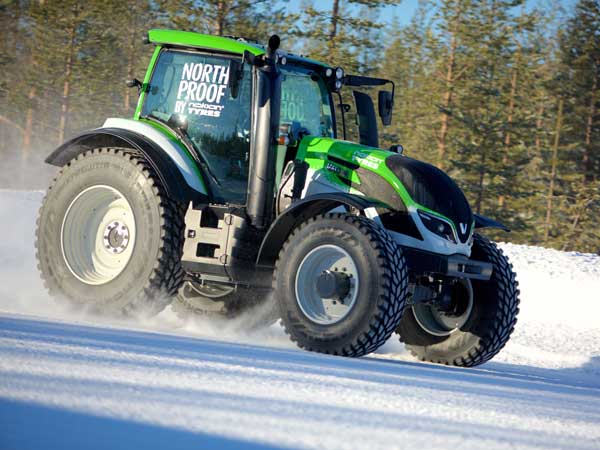 ವೇಗದ ಪ್ರಪಂಚದಲ್ಲೊಂದು ವೇಗದೂತ ಟ್ರ್ಯಾಕ್ಟರ್