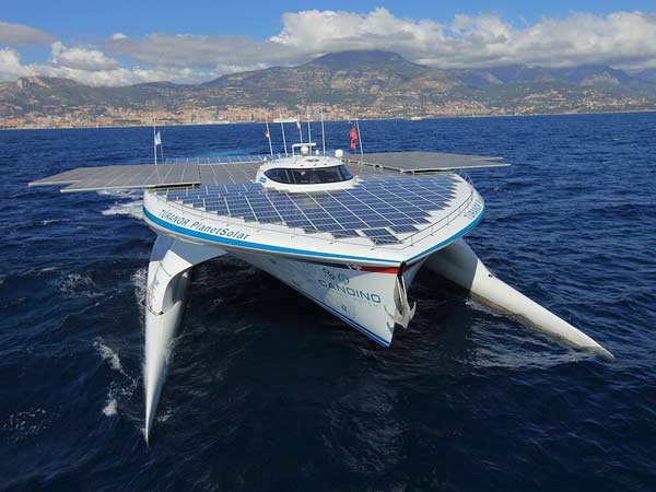 ಗಿನ್ನೆಸ್ ದಾಖಲೆ ಬರೆದ ವಿಶ್ವದ ಅತಿದೊಡ್ಡ ಸೌರಶಕ್ತಿ ಚಾಲಿತ ಬೋಟ್