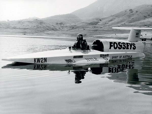 ಜಗತ್ತಿನ ಅತಿ ವೇಗದ ಸ್ಪೀಡ್ ಬೋಟ್ 