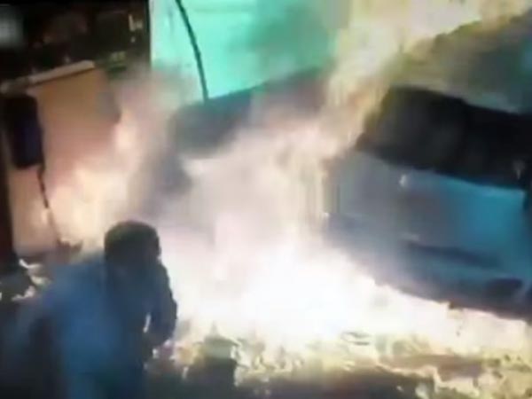 ಸಿಗರೇಟ್ ನೀಡದ ಕೋಪಕ್ಕೆ ಪೆಟ್ರೋಲ್ ಬಂಕ್ ಗೆ ಬೆಂಕಿಯಿಟ್ಟ ಮಹಿಳೆ