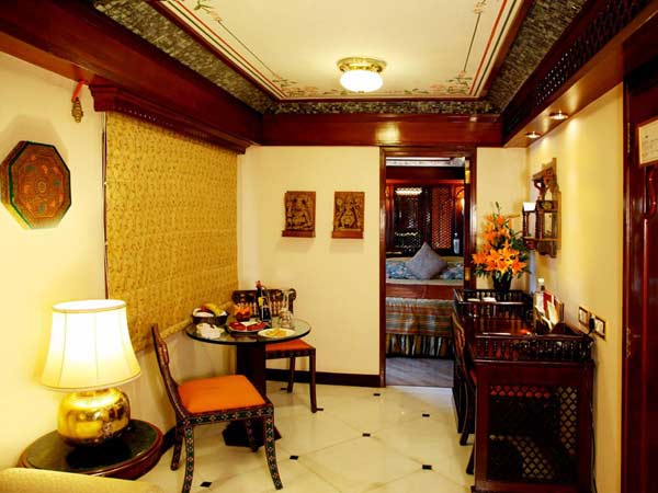 ವಿಶ್ವದ ಅತಿ ದುಬಾರಿ ಐಷಾರಾಮಿ ರೈಲು - 'ಮಹಾರಾಜಾ ಎಕ್ಸ್ ಪ್ರೆಸ್'