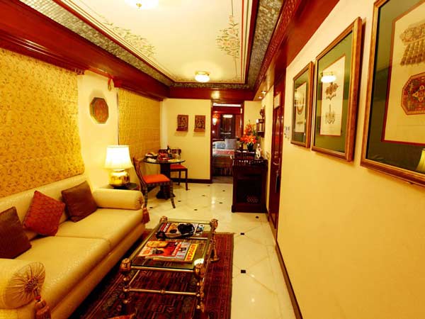 ವಿಶ್ವದ ಅತಿ ದುಬಾರಿ ಐಷಾರಾಮಿ ರೈಲು - 'ಮಹಾರಾಜಾ ಎಕ್ಸ್ ಪ್ರೆಸ್'