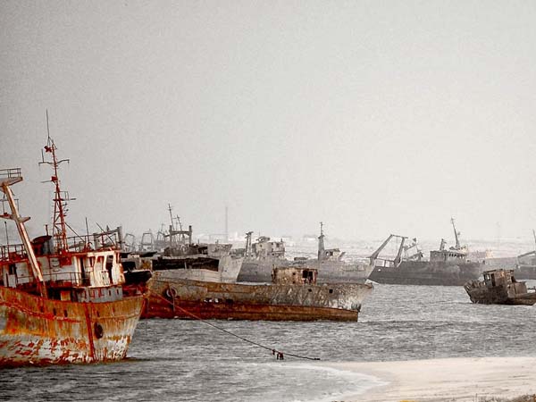 ನಿಗೂಢ ರಹಸ್ಯ ಭೇದಿಸಿದ ಆಫ್ರಿಕಾದ ಹಡಗು ಸ್ಮಶಾನ