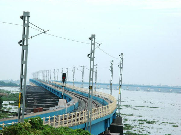 ದೇಶದ ಅತಿ ಉದ್ದದ ರೈಲು ಸೇತುವೆ 'ವೆಂಬನಾಡ್'