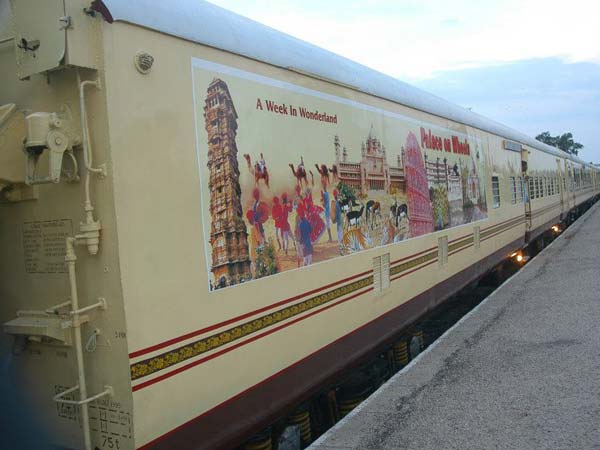 ಪ್ಯಾಲೆಸ್ ಆನ್ ವೀಲ್ಸ್, ರಾಜಸ್ತಾನ 