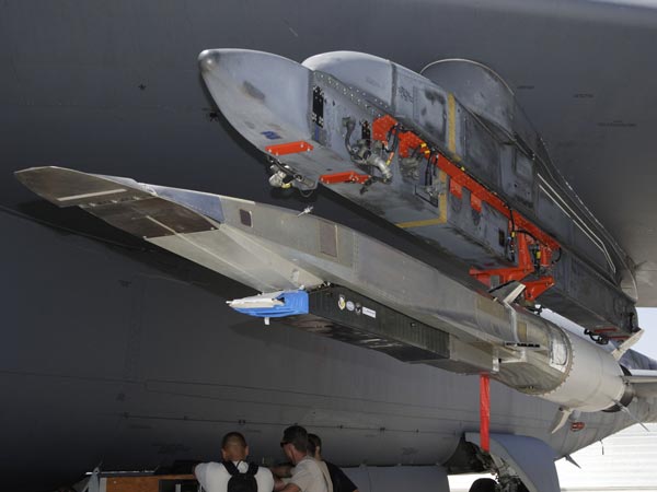 ಶಬ್ದಕ್ಕಿಂತ 5 ಪಟ್ಟು ವೇಗದಲ್ಲಿ ಚಲಿಸಬಲ್ಲ ಅಮೆರಿಕದ ಸೂಪರ್ ಸೋನಿಕ್ ಜೆಟ್ 