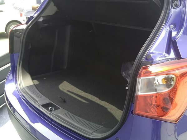 ಹೊರಮೈ - ಹಿಂಭಾಗ 