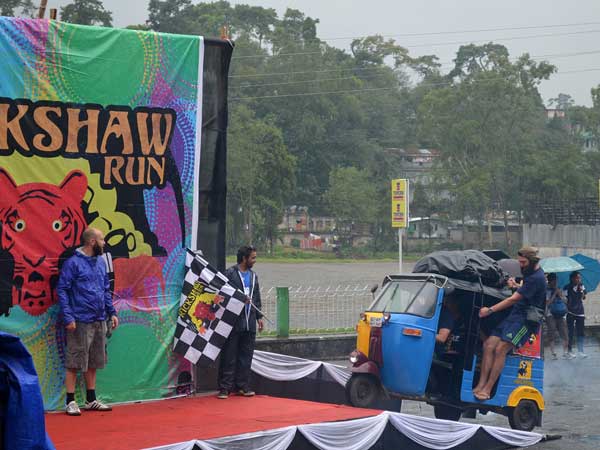 ಶಿಲ್ಲಾಂಗ್‌ನಿಂದ ಕೊಚ್ಚಿಗೆ ರಿಕ್ಷಾ ಓಟ