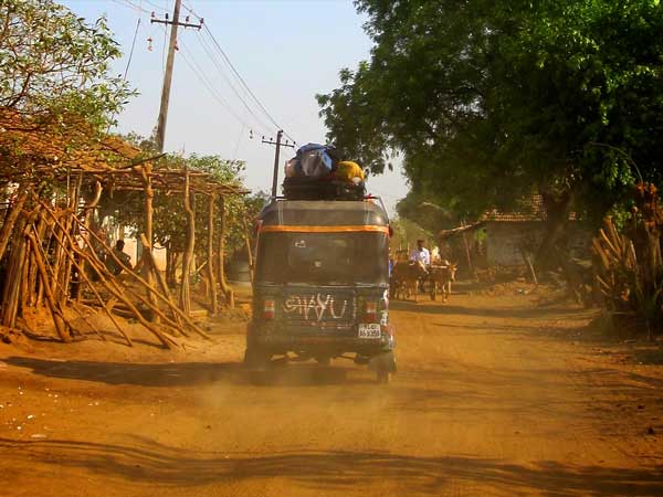 ಶಿಲ್ಲಾಂಗ್‌ನಿಂದ ಕೊಚ್ಚಿಗೆ ರಿಕ್ಷಾ ಓಟ
