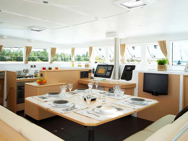 ಹಡಗಿನ ಆಕಾರದ ಐಷಾರಾಮಿ ಹೋಟೆಲ್ 