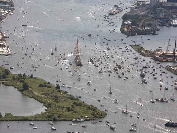 ಆಮ್‌ಸ್ಟರ್‌ಡ್ಯಾಮ್‌ನಲ್ಲಿ ವಿಶ್ವದ ಅತಿ ಎತ್ತರದ ಹಡಗುಗಳ ಹಬ್ಬ