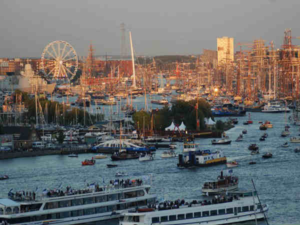 ಆಮ್‌ಸ್ಟರ್‌ಡ್ಯಾಮ್‌ನಲ್ಲಿ ವಿಶ್ವದ ಅತಿ ಎತ್ತರದ ಹಡಗುಗಳ ಹಬ್ಬ