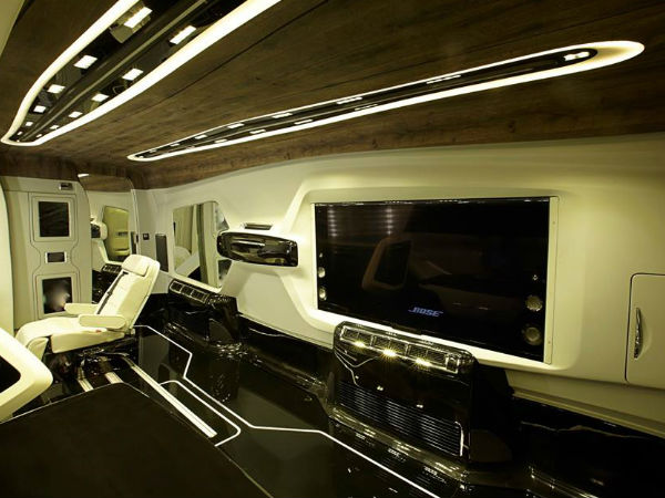 ಕಿಂಗ್ ಖಾನ್ ಪಾಲಾಯ್ತು ಬಾಲಿವುಡ್‌ನ ದುಬಾರಿ ವ್ಯಾನಿಟಿ ಬಸ್