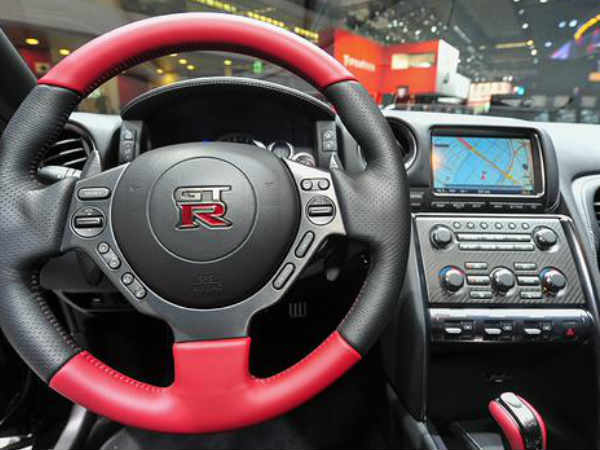 ನಿಸ್ಸಾನ್ ಶಕ್ತಿಶಾಲಿ ಜಿಟಿಆರ್ ಟ್ರ್ಯಾಕ್ ಎಡಿಷನ್ ಅನಾವರಣ 