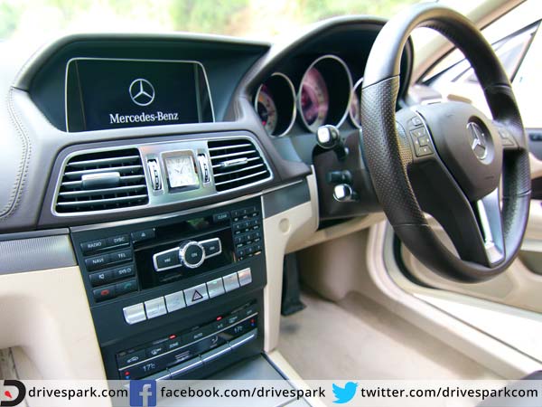 ಮರ್ಸಿಡಿಸ್ ಬೆಂಝ್ ಇ400 ಕ್ಯಾಬ್ರಿಯೊ ಚಾಲನಾ ವಿಮರ್ಶೆ