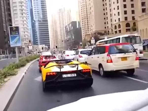 ದುಬೈನಲ್ಲಿ ಲಂಬೋ ಐಷಾರಾಮಿ ಕಾರಿಗೆ ಬೆಂಕಿ 