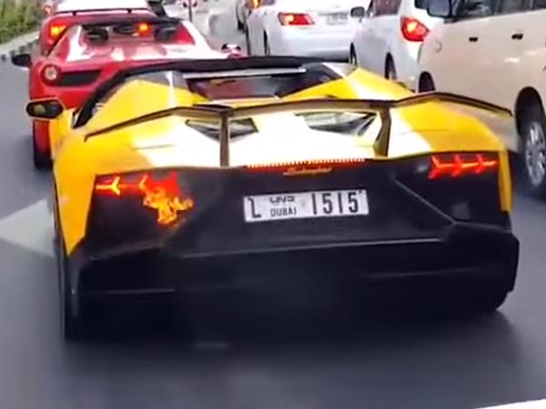 ದುಬೈನಲ್ಲಿ ಲಂಬೋ ಐಷಾರಾಮಿ ಕಾರಿಗೆ ಬೆಂಕಿ 