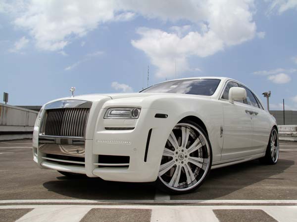 13. ಮಾನ್ಸೋರಿ ರೋಲ್ಸ್ ರೋಯ್ಸ್ ಘೋಸ್ಟ್ 