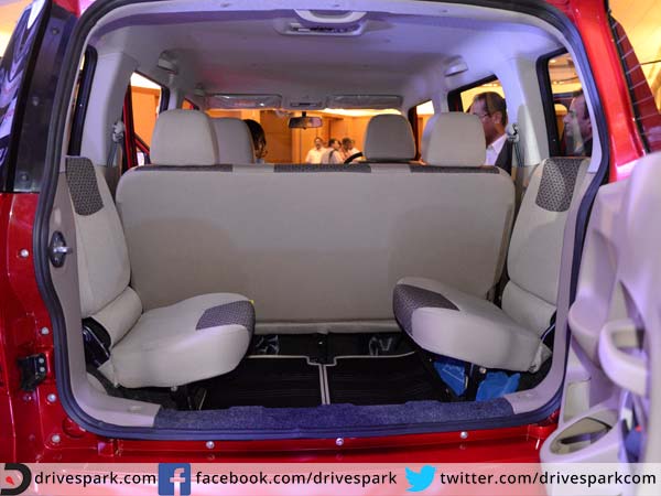 ಮೊದಲ ತಿಂಗಳಲ್ಲೇ ಇಕೊಸ್ಪೋರ್ಟ್ ಹಿಂದಿಕ್ಕಿದ ಮಹೀಂದ್ರ ಟಿಯುವಿ300