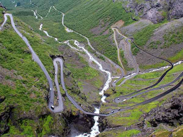03. ಟ್ರಾಲ್ಸ್‌ಟೈಗನ್, ನಾರ್ವೆ (Trollstigen)