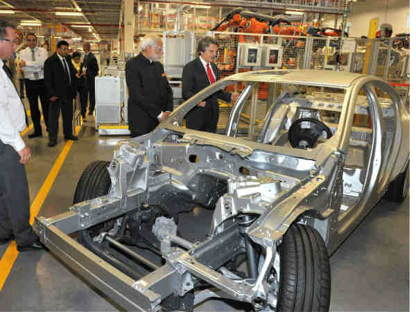 ಜಾಗ್ವಾರ್ ಲ್ಯಾಂಡರ್ ಬ್ರಿಟನ್‌ ಘಟಕಕ್ಕೆ ಭೇಟಿ ನೀಡಿದ ನರೇಂದ್ರ ಮೋದಿ 