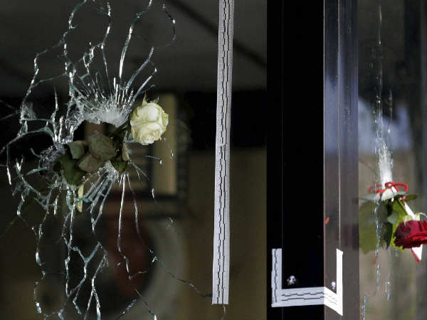 ಕಾರಿನ ಡ್ಯಾಶ್ ಕ್ಯಾಮೆರಾದಲ್ಲಿ ಸೆರೆಯಾಯ್ತು ಪ್ಯಾರಿಸ್ ಭೀಕರ ದಾಳಿ 