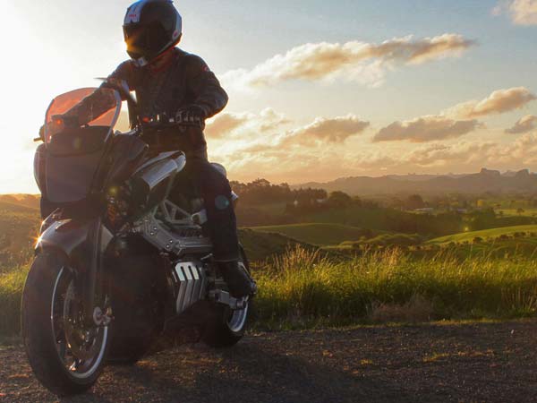 ಸಸ್ಪೆನ್ಷನ್ ಮುಂಭಾಗ